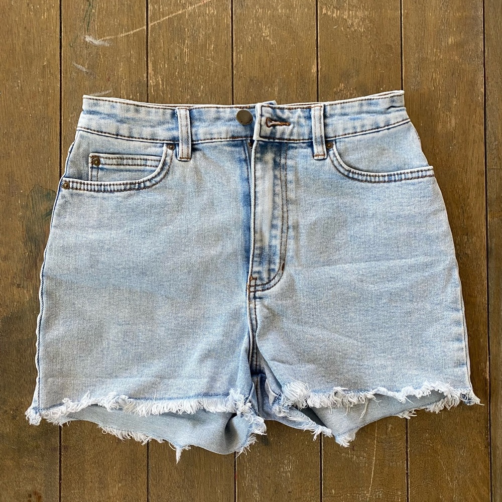 NWOT Billabong high waist rise denim shorts